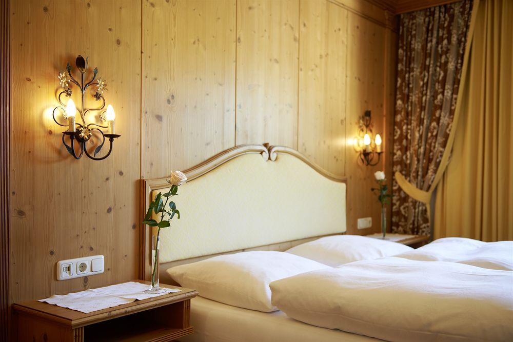 Hotel Schwarzer Adler - Sport & Spa St. Anton am Arlberg Eksteriør bilde